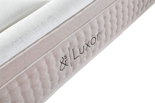 And-sleep-Luxor-3